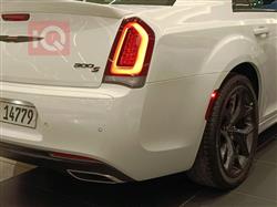 کرایسلەر 300